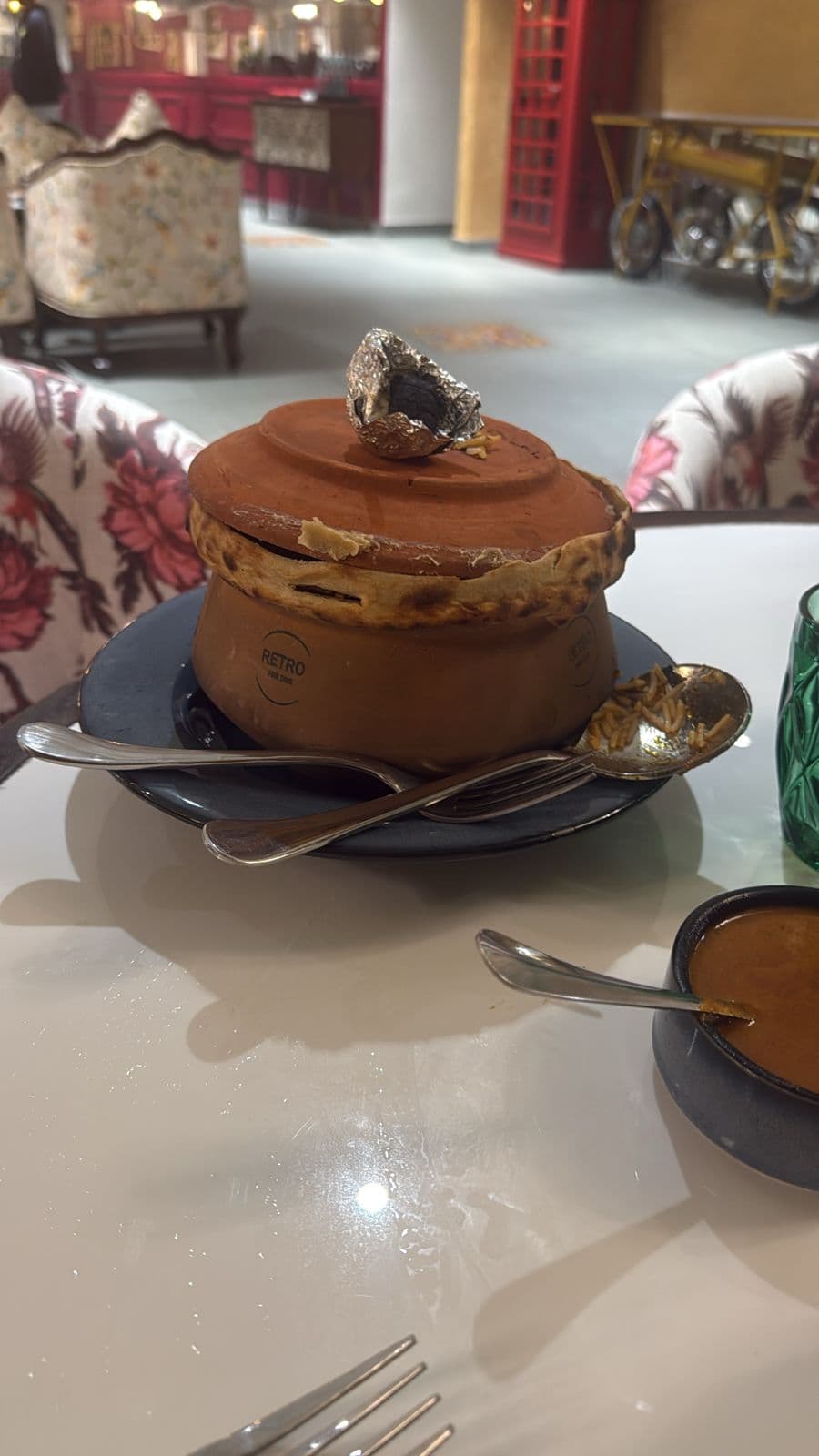 Retro Fine Dine restaurant photo gallery moment 15